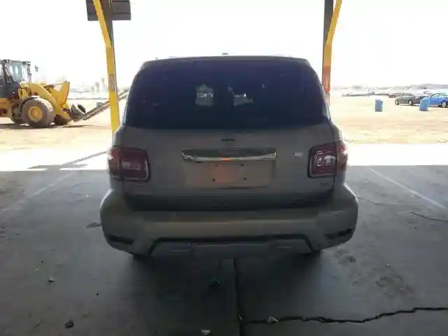 JN8AY2NC4JX500803 2018 NISSAN ARMADA-5