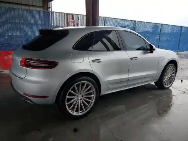 WP1AF2A54GLB93236 2016 PORSCHE MACAN-2