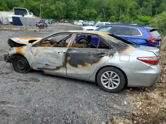 4T4BF1FKXGR572350 2016 TOYOTA CAMRY-1