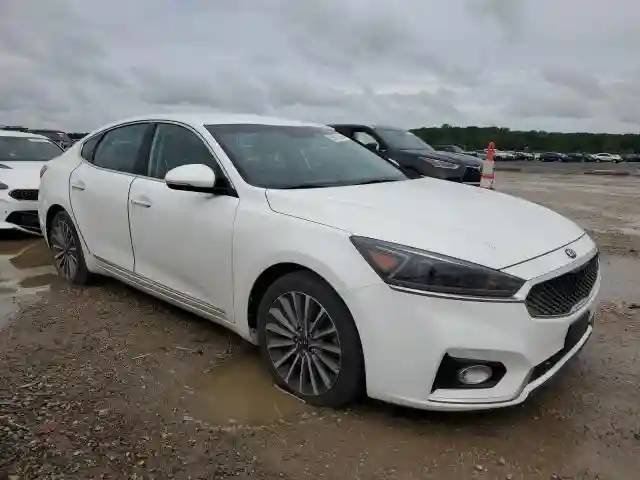 KNALB4J17H5067437 2017 KIA CADENZA-3