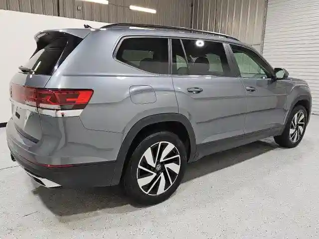 1V2WR2CA3RC537200 2024 VOLKSWAGEN ATLAS-2