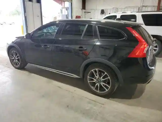 YV4612HK9G1003635 2016 VOLVO V60-1