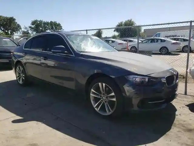 WBA8B9C53JEE82234 2018 BMW 3 SERIES-3