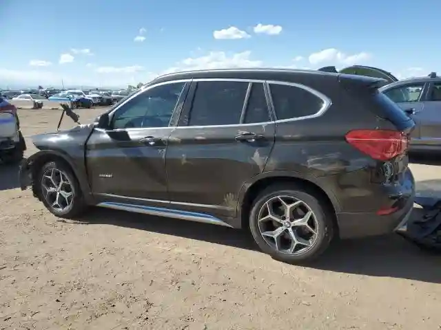 WBXHT3C33H5F87803 2017 BMW X1-1