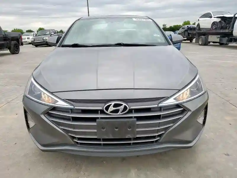 5NPD84LF6KH415542 2019 HYUNDAI ELANTRA-4