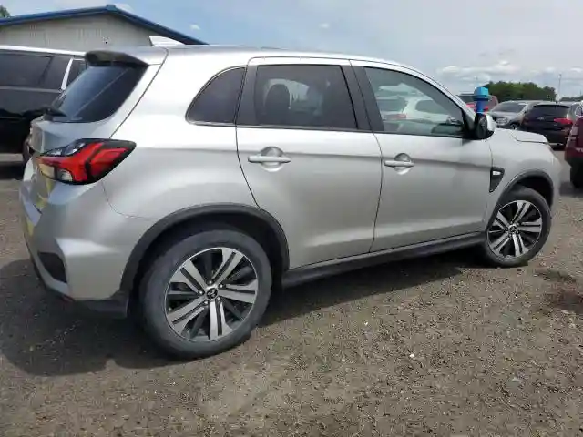 JA4ARUAU2MU004014 2021 MITSUBISHI OUTLANDER-2