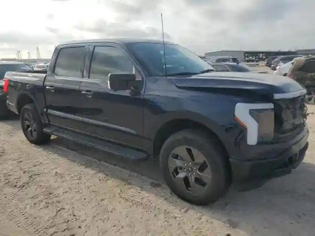 1FT6W3L7XRWG19735 2024 FORD F150 LIGHT-3