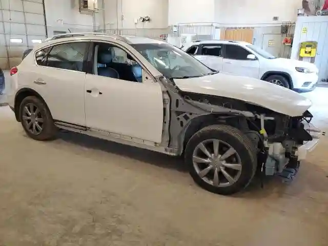 JN1BJ0RR7GM269674 2016 INFINITI QX50-3