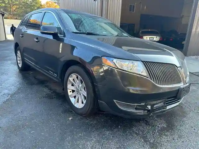 2LMHJ5NK0FBL03293 2015 LINCOLN MKT-0
