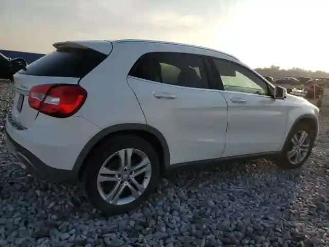 WDCTG4GBXFJ073610 2015 MERCEDES-BENZ GLA-CLASS-2