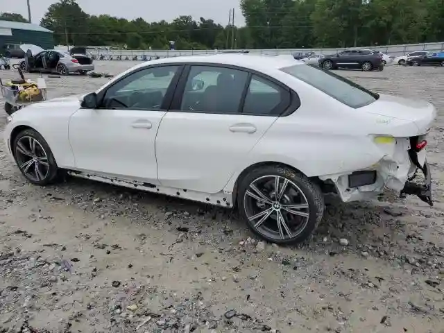 3MW89FF09P8D71156 2023 BMW 3 SERIES-1