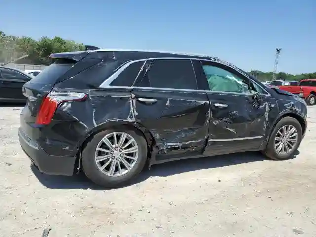 1GYKNBRS9HZ106779 2017 CADILLAC XT5-2