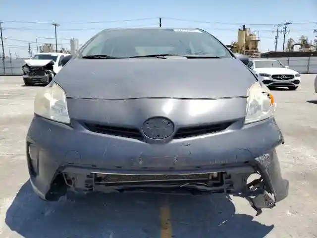 JTDKN3DU1F0469888 2015 TOYOTA PRIUS-4