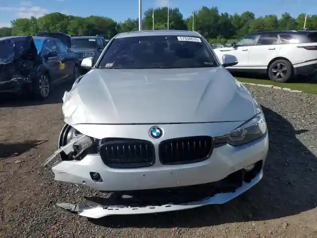 WBA8D9G50JNU67630 2018 BMW 3 SERIES-4