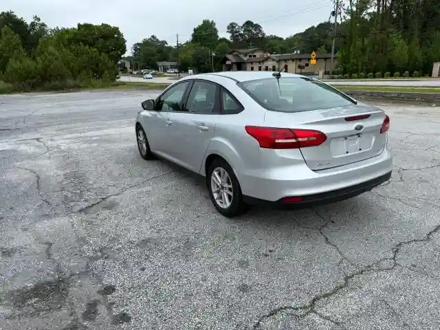 1FADP3F28HL28437 2017 FORD FOCUS-2
