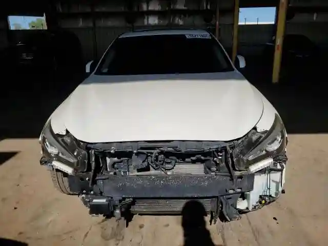 JN1EV7AR8JM434743 2018 INFINITI Q50-4