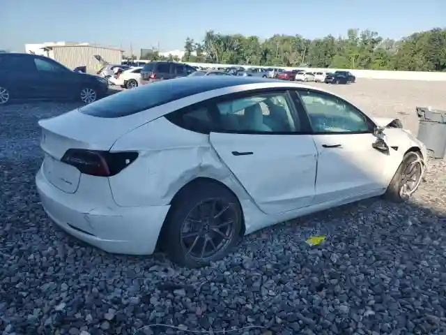 5YJ3E1EB1MF045812 2021 TESLA MODEL 3-2