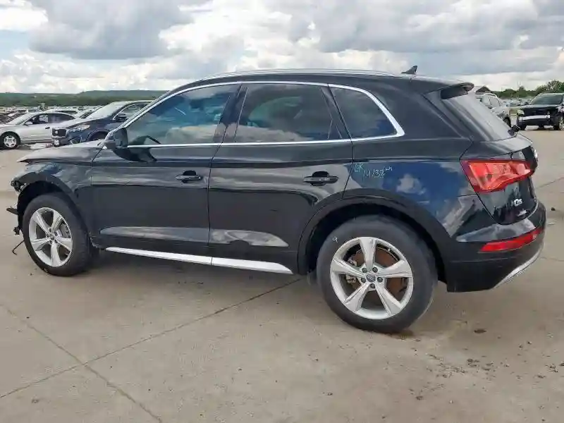 WA1BNAFY3L2055283 2020 AUDI Q5-1