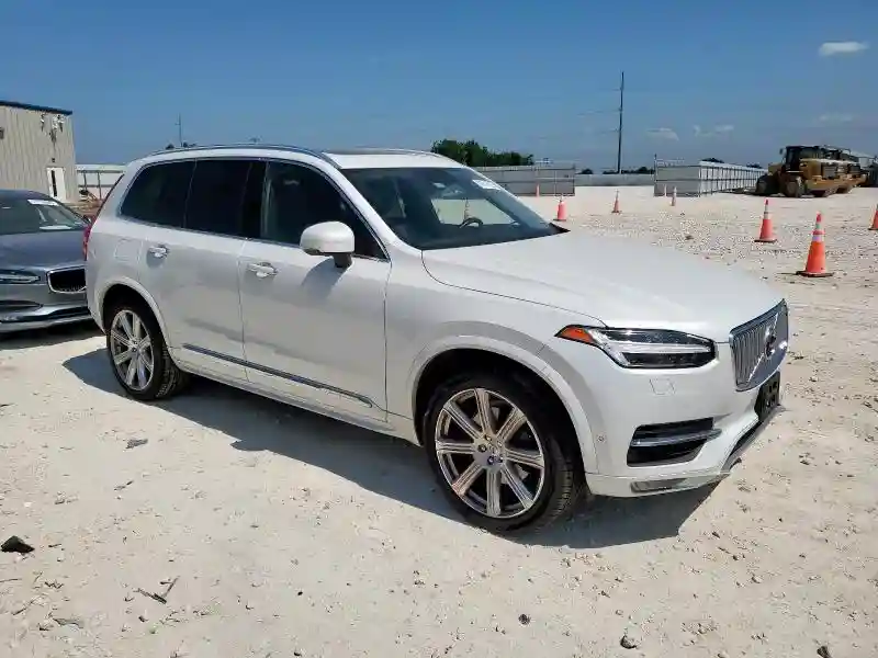 YV4A22PL2K1445165 2019 VOLVO XC90-3