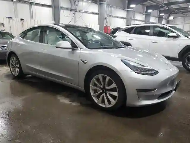 5YJ3E1EA0JF166611 2018 TESLA MODEL 3-3
