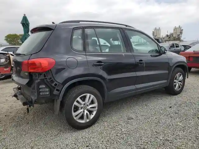 WVGAV7AX6HK001501 2017 VOLKSWAGEN TIGUAN-2