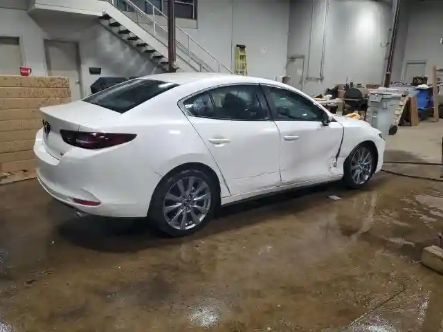 JM1BPACM8S1775538 2025 MAZDA 3-2
