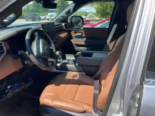 5TFMA5EC7RX027067 2024 TOYOTA TUNDRA-4