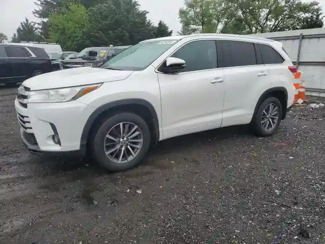 5TDJZRFH1JS801613 2018 TOYOTA HIGHLANDER-0