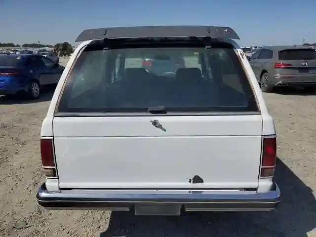 1GNCT18RXJ8123795 1988 CHEVROLET BLAZER-5