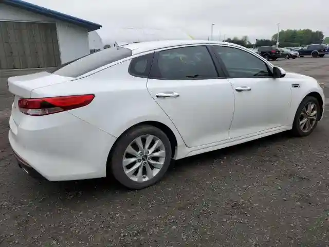 5XXGT4L32JG258524 2018 KIA OPTIMA-2