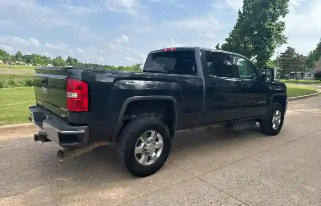 1GT12SEY2JF249584 2018 GMC SIERRA-3