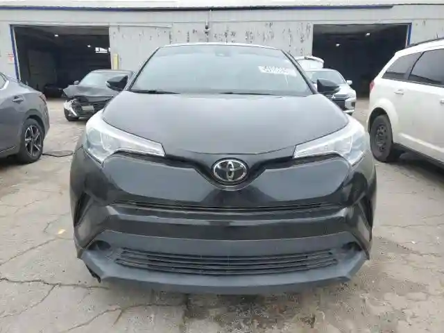 NMTKHMBX0KR086184 2019 TOYOTA C-HR-4