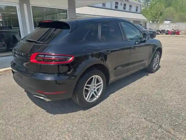 WP1AA2A58HLB80795 2017 PORSCHE MACAN-3