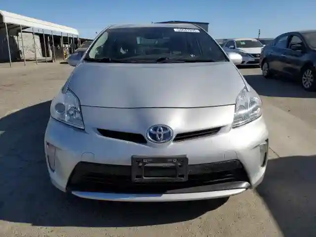 JTDKN3DU1F0399549 2015 TOYOTA PRIUS-4