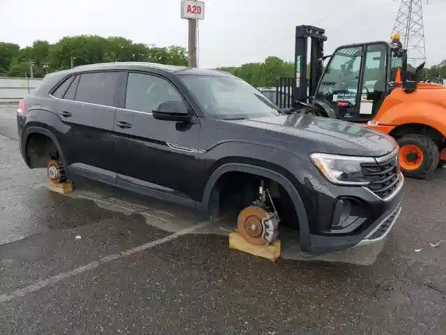 1V2HE2CA4RC218960 2024 VOLKSWAGEN ATLAS-3