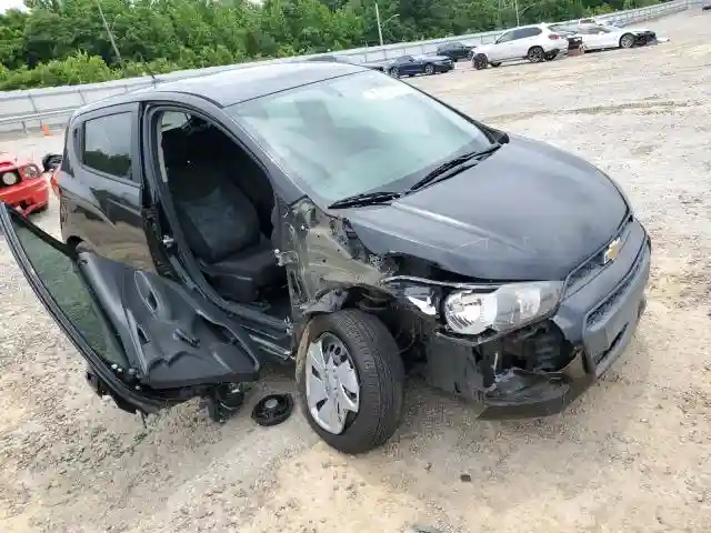KL8CB6SA8JC469331 2018 CHEVROLET SPARK-3