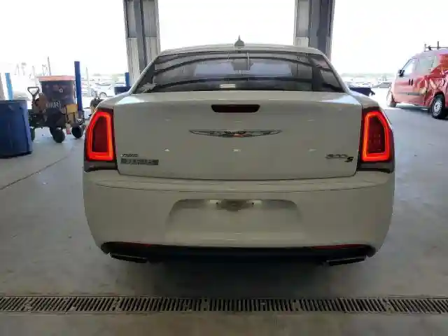 2C3CCAGG6GH234280 2016 CHRYSLER 300-5