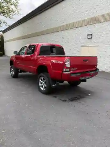 3TMLU4EN3FM172008 2015 TOYOTA TACOMA-2