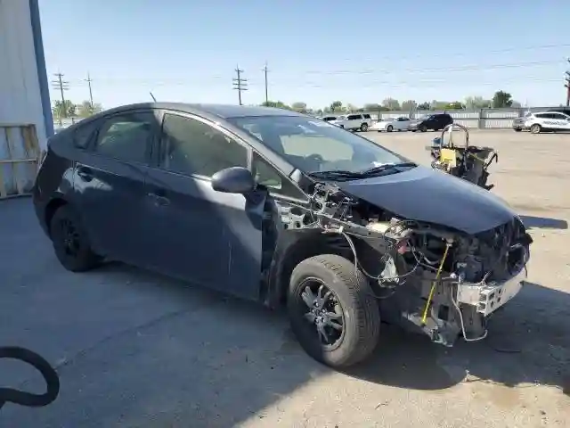 JTDKN3DU0F0444724 2015 TOYOTA PRIUS-3