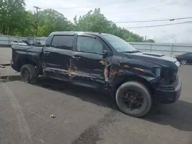 5TFDY5F19KX866927 2019 TOYOTA TUNDRA-3