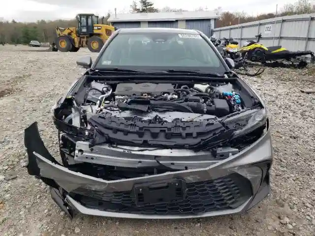 4T1DBADK6SU514889 2025 TOYOTA CAMRY-4
