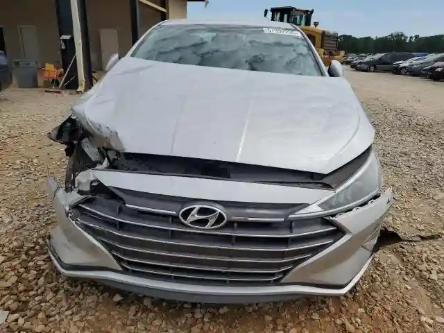 5NPD74LF8KH470609 2019 HYUNDAI ELANTRA-4