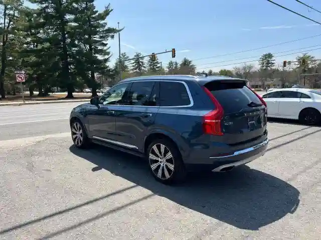 YV4BR0CL8M1708756 2021 VOLVO XC90 T8 RE-2