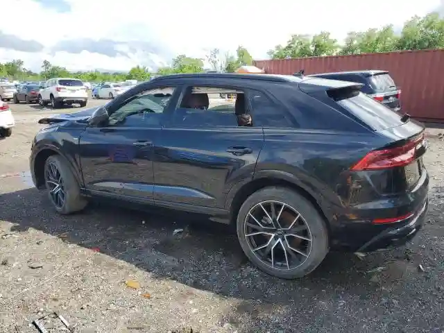 WA1FVAF18KD020259 2019 AUDI Q8-1