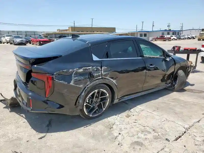 3KPFW4DE8SE081863 2025 KIA K4 GT LINE-2