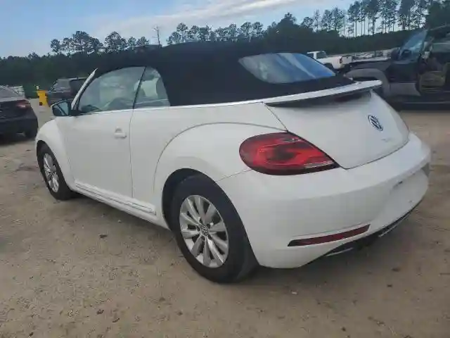 3VW5DAATXJM514636 2018 VOLKSWAGEN BEETLE-1