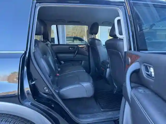 JN8AY2NC9H9501489 2017 NISSAN ARMADA-5