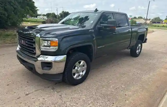 1GT12SEY2JF249584 2018 GMC SIERRA-1