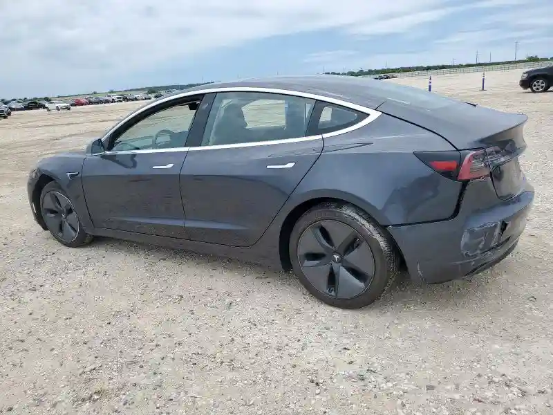 5YJ3E1EA2JF045384 2018 TESLA MODEL 3-1