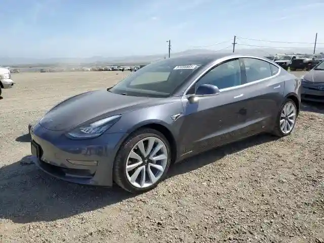 5YJ3E1EB0JF113044 2018 TESLA MODEL 3-0